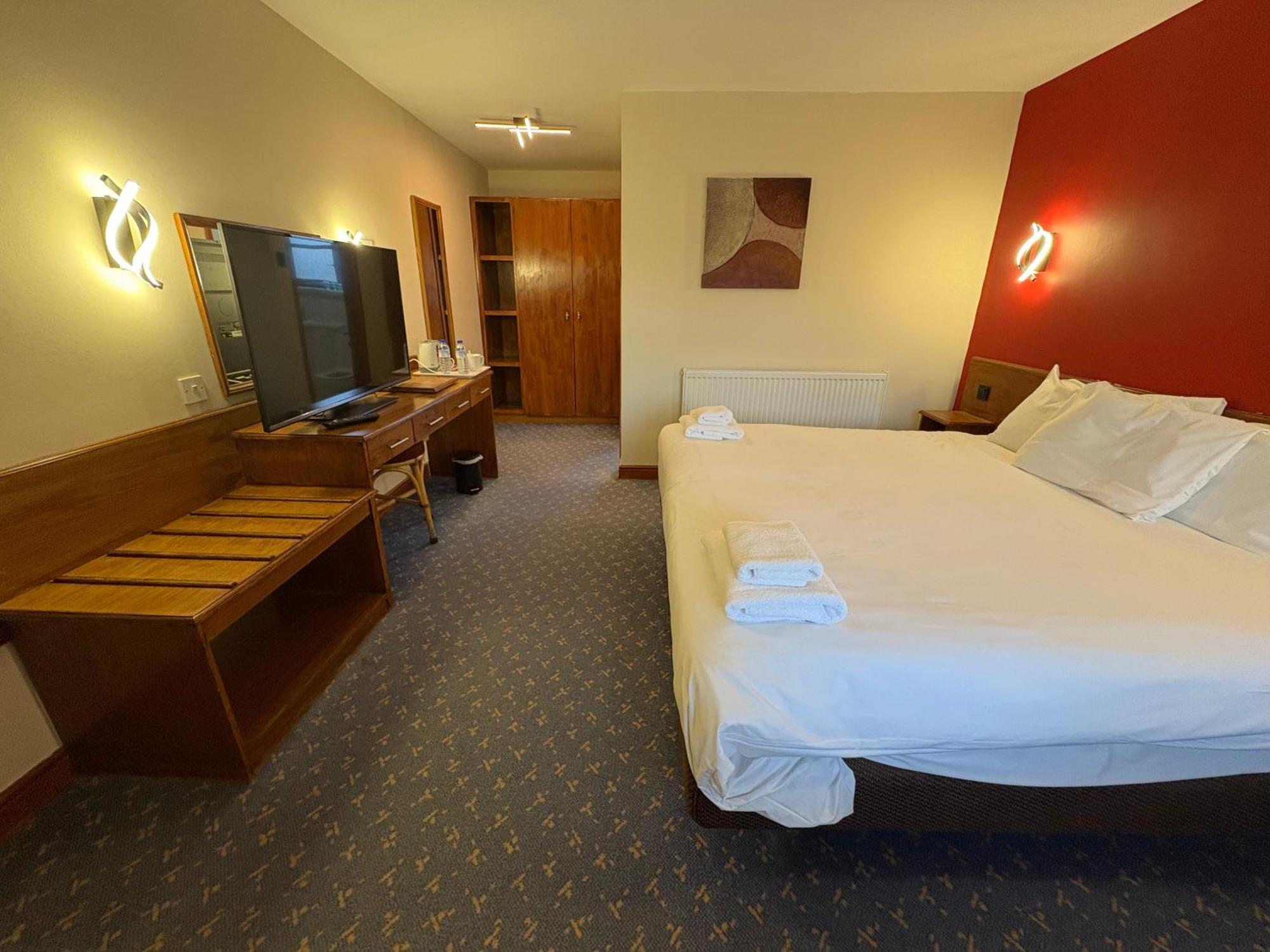Tollgate Hotel & Leisure Stoke-on-Trent Zewnętrze zdjęcie