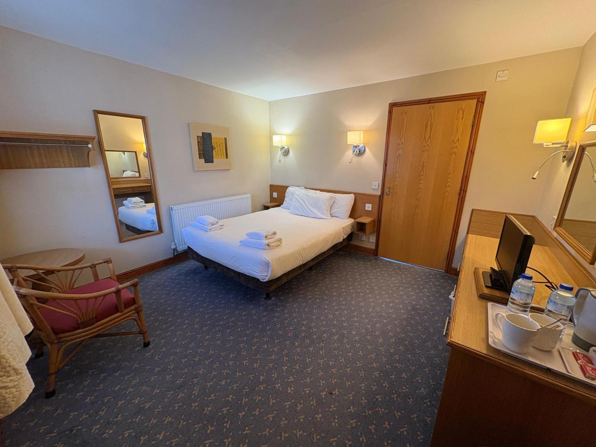 Tollgate Hotel & Leisure Stoke-on-Trent Zewnętrze zdjęcie